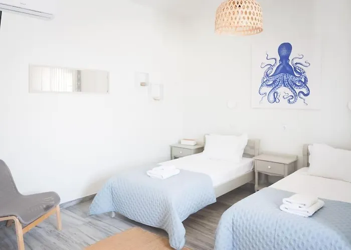 Swell S11 New In Apartment Naousa (Paros)